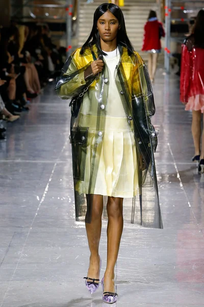 Look 34